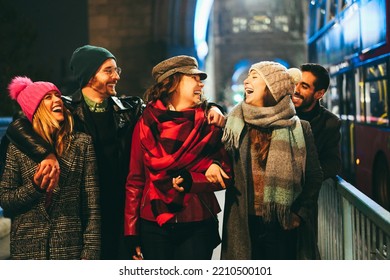 Young Friends Having Fun Outdoor At The City With London Tower Bridge In In Background   Focus On Right Girl Face